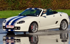 Marina braking on the skid pad