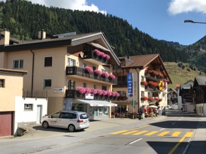 Hotel Cruna Sedrun
